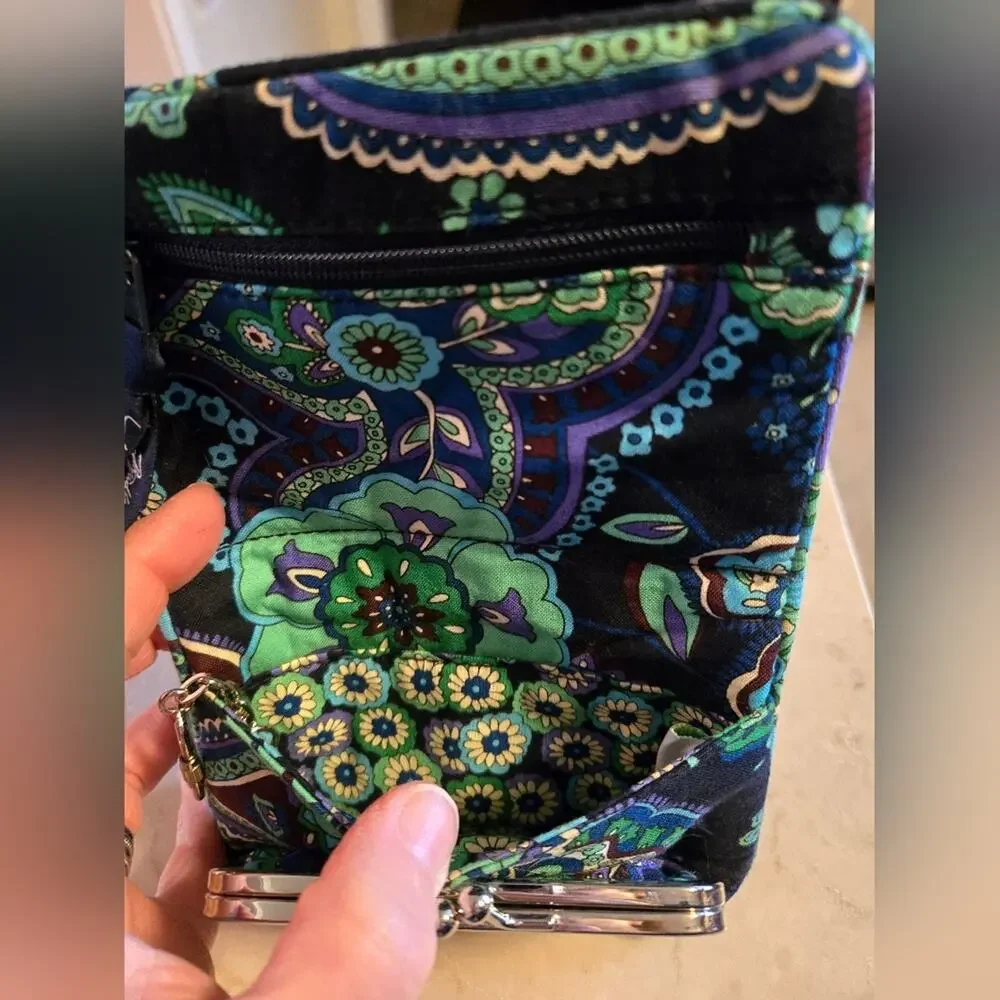 Vera Bradley Quilted Wallet Keychain Cover Coin Clasp Pocket Paisley Blue Green - Picture 6 of 9